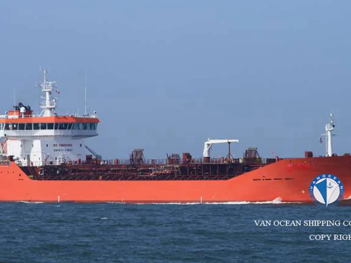 Oil/Chemical tanker for sale