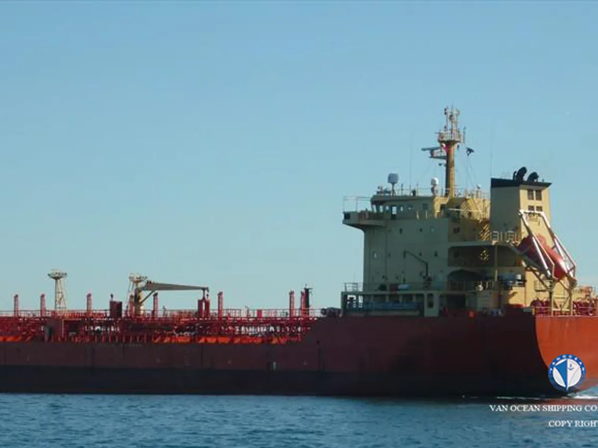 Oil/Chemical tanker for sale
