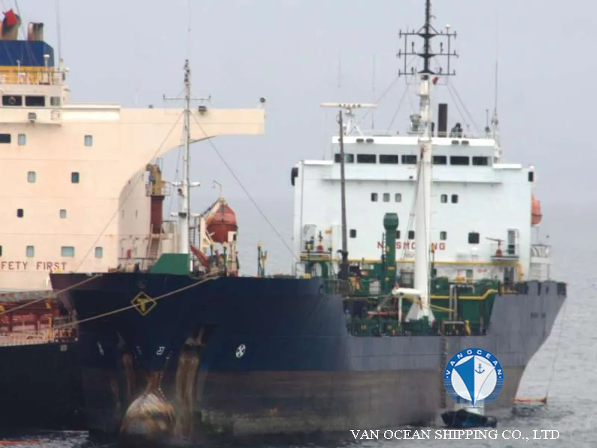 Oil/Chemical tanker for sale