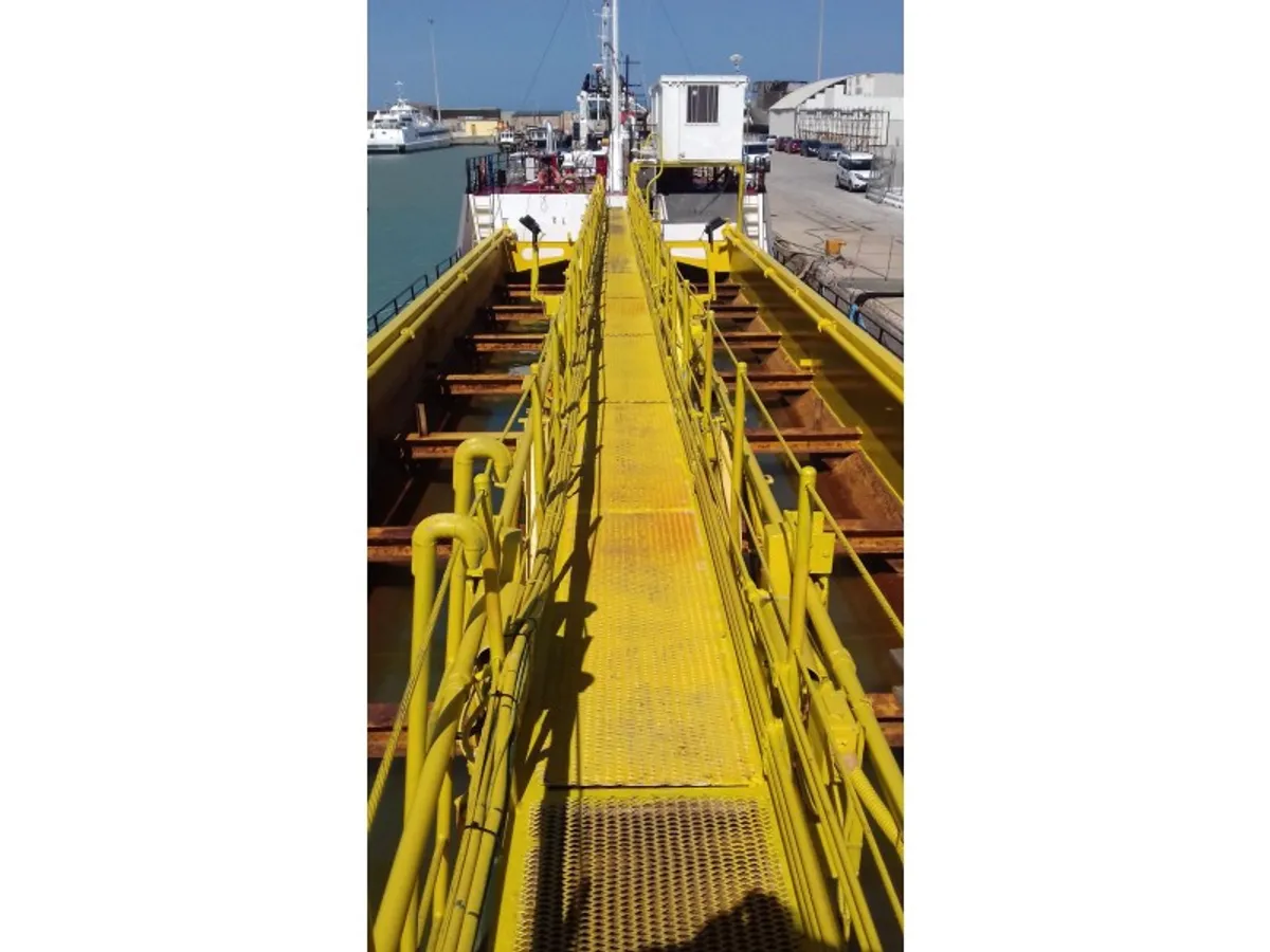 Dredger for sale