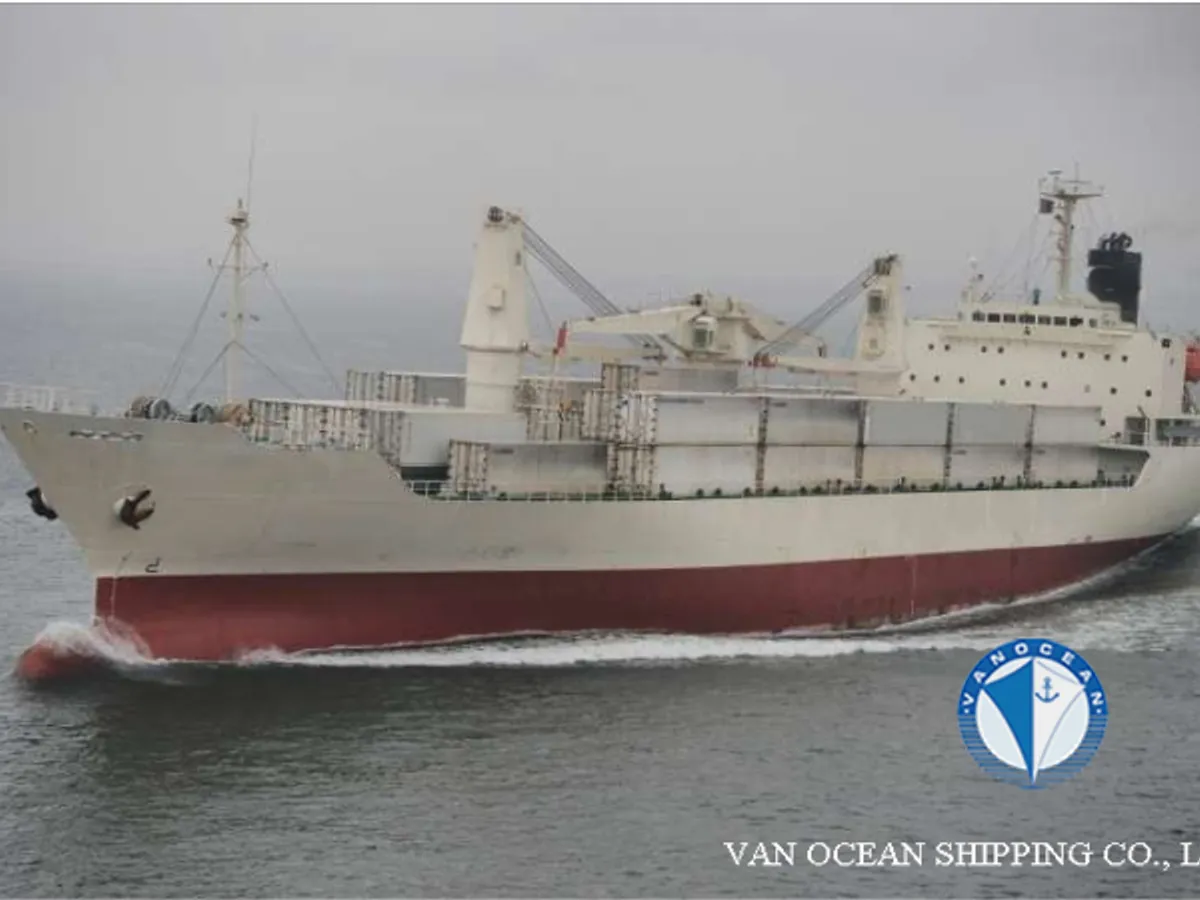 Reefer ship for sale