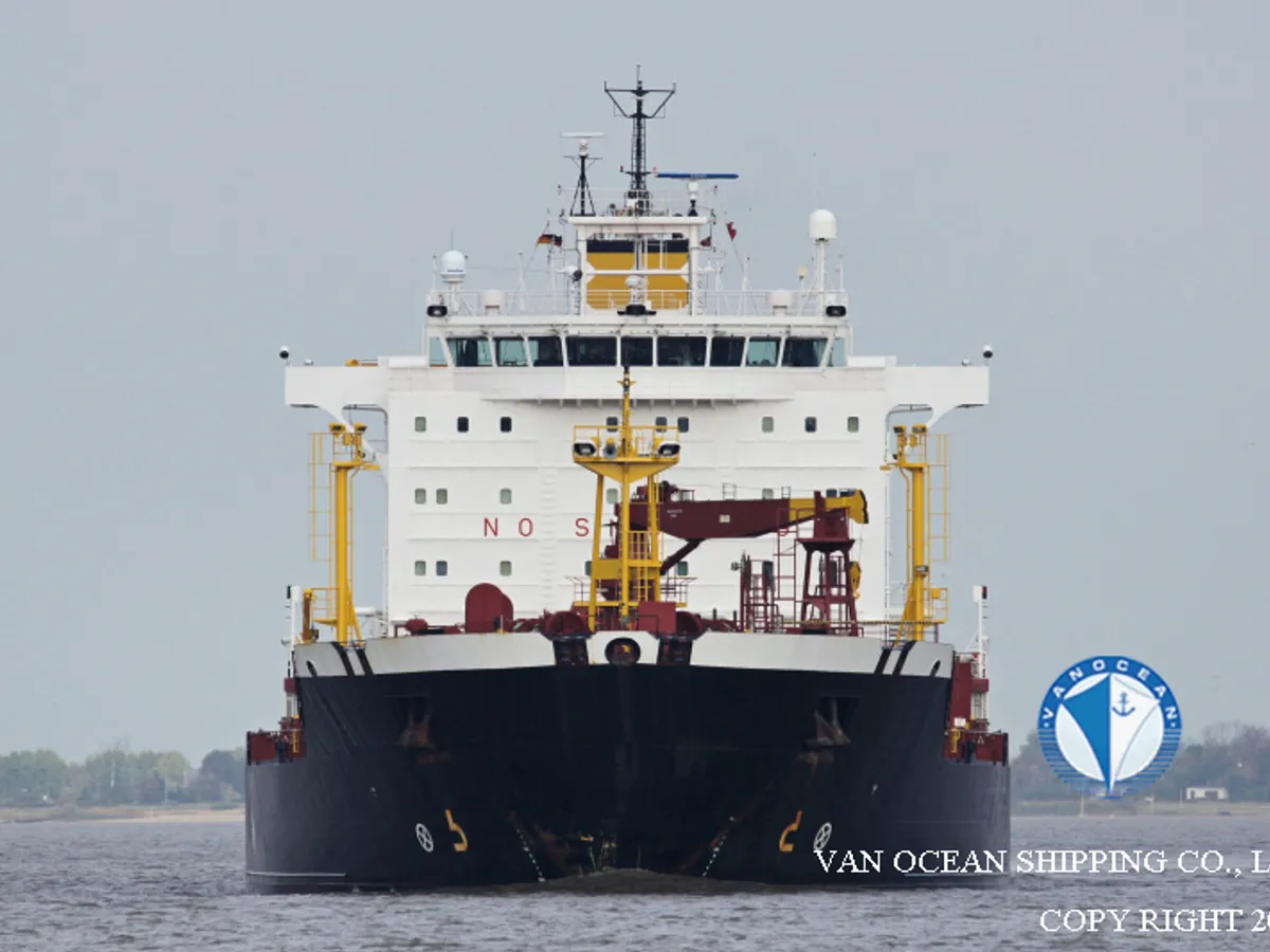 Oil/Chemical tanker for sale
