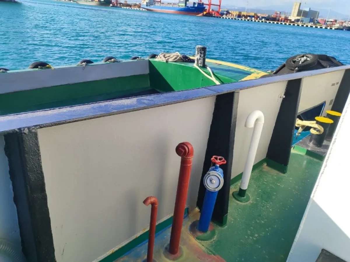 Container ship for sale