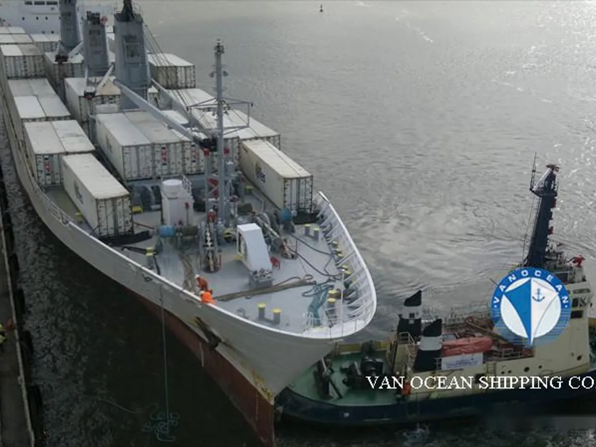 Reefer ship for sale