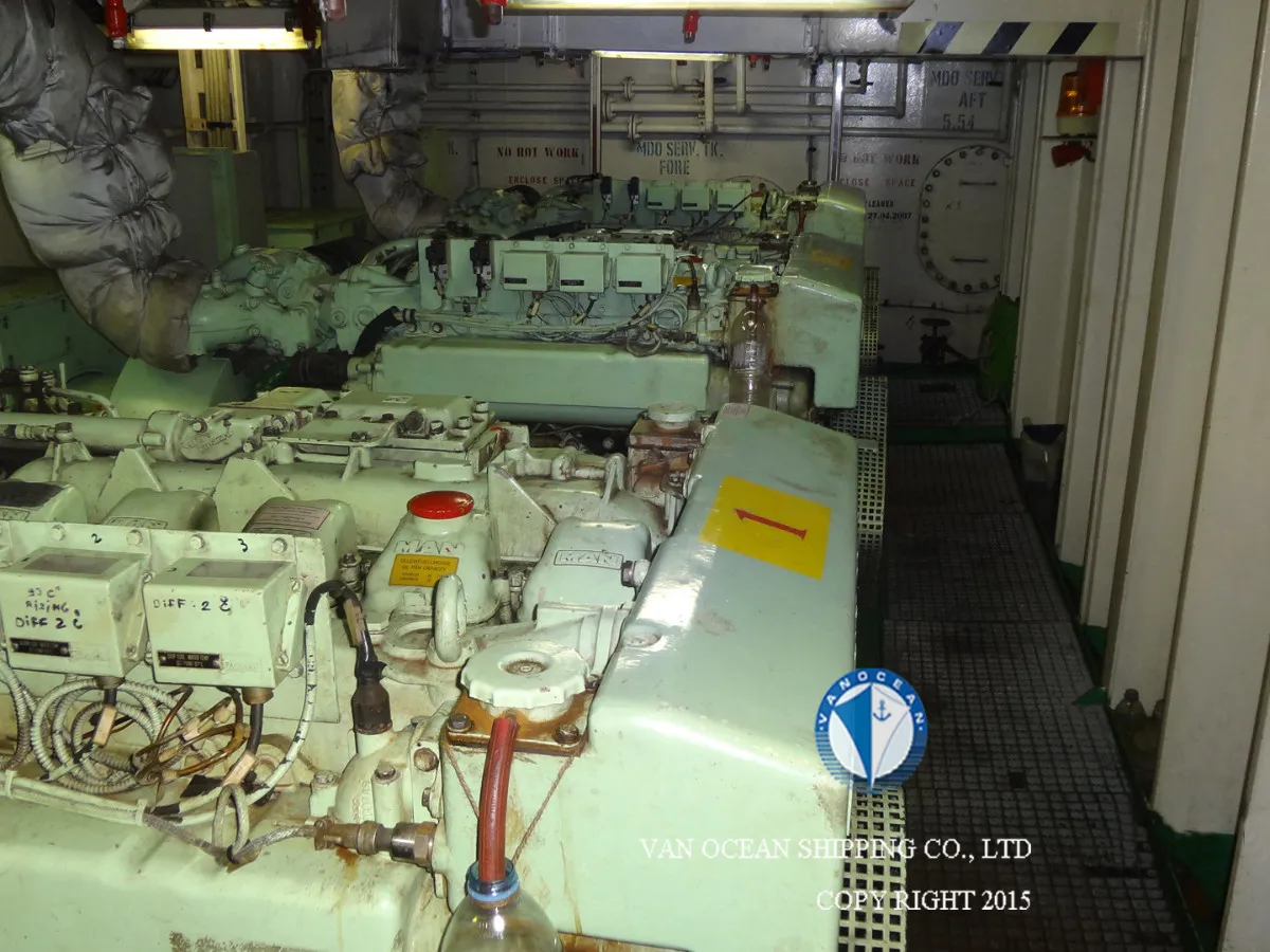 Oil/Chemical tanker for sale