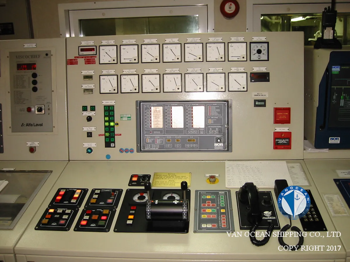 Oil/Chemical tanker for sale