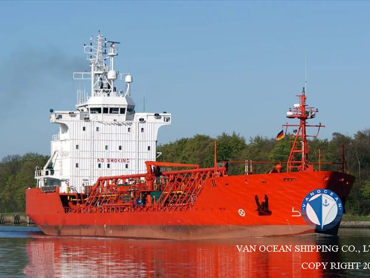 Oil/Chemical tanker for sale