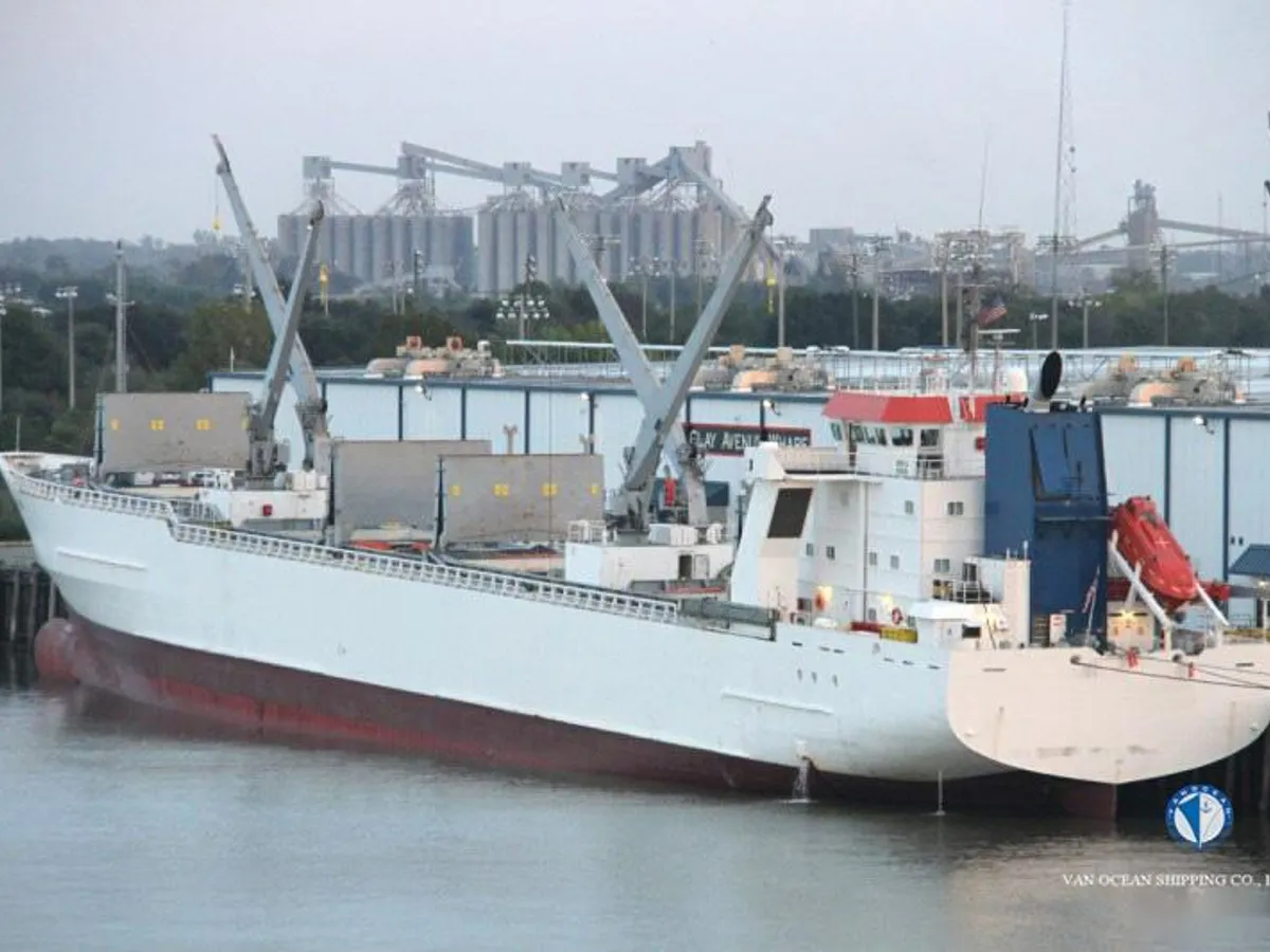 Reefer ship for sale