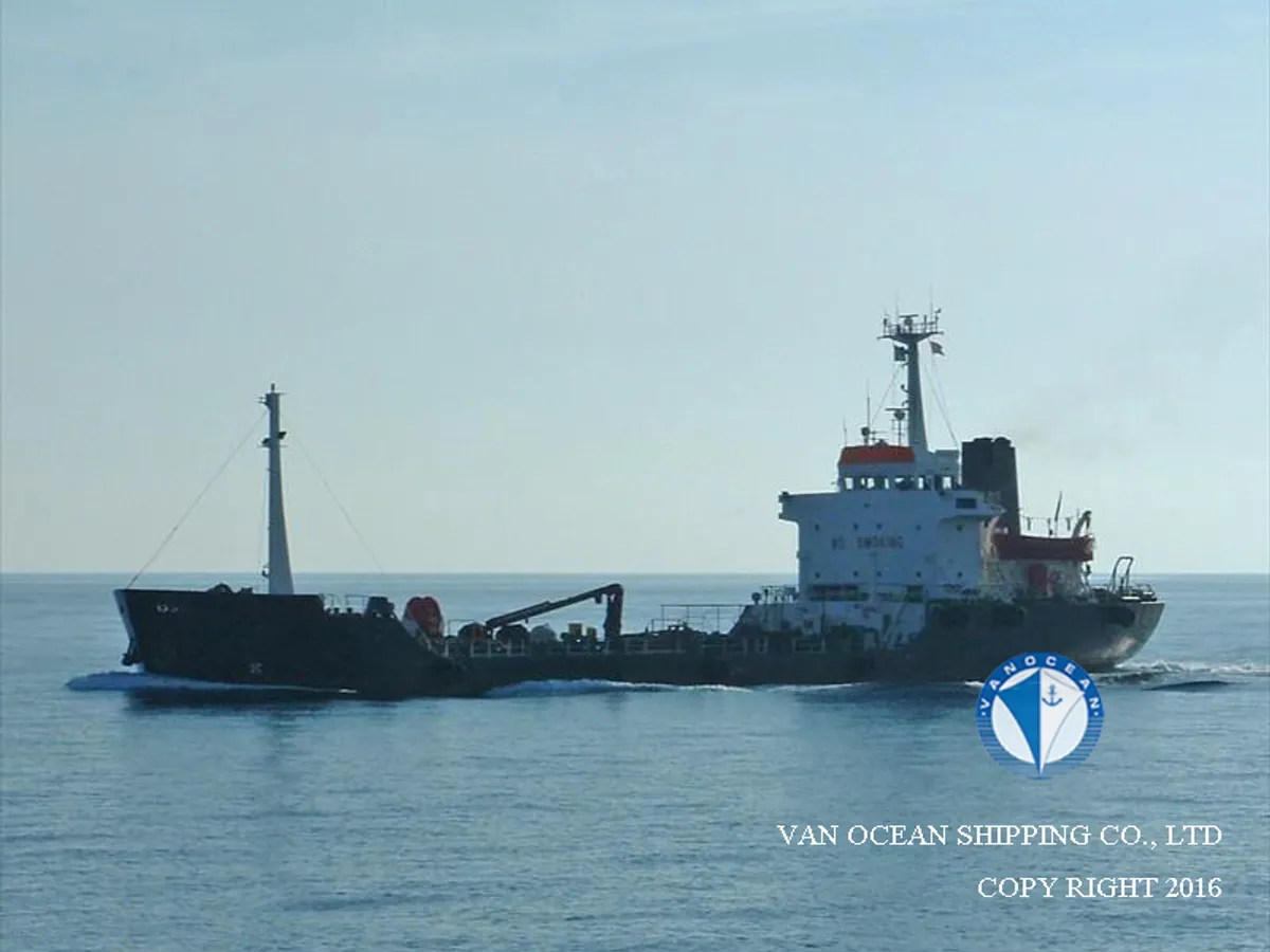 Oil/Chemical tanker for sale