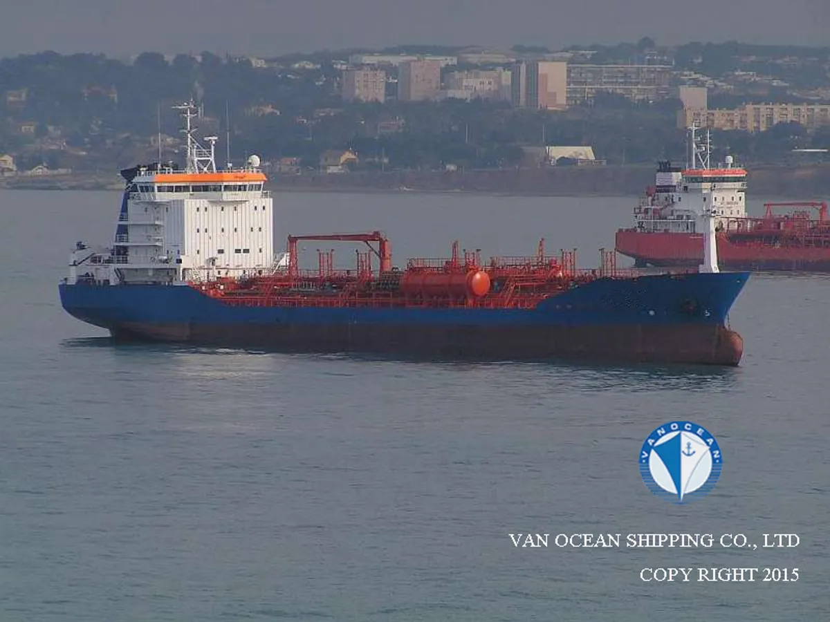 Oil/Chemical tanker for sale