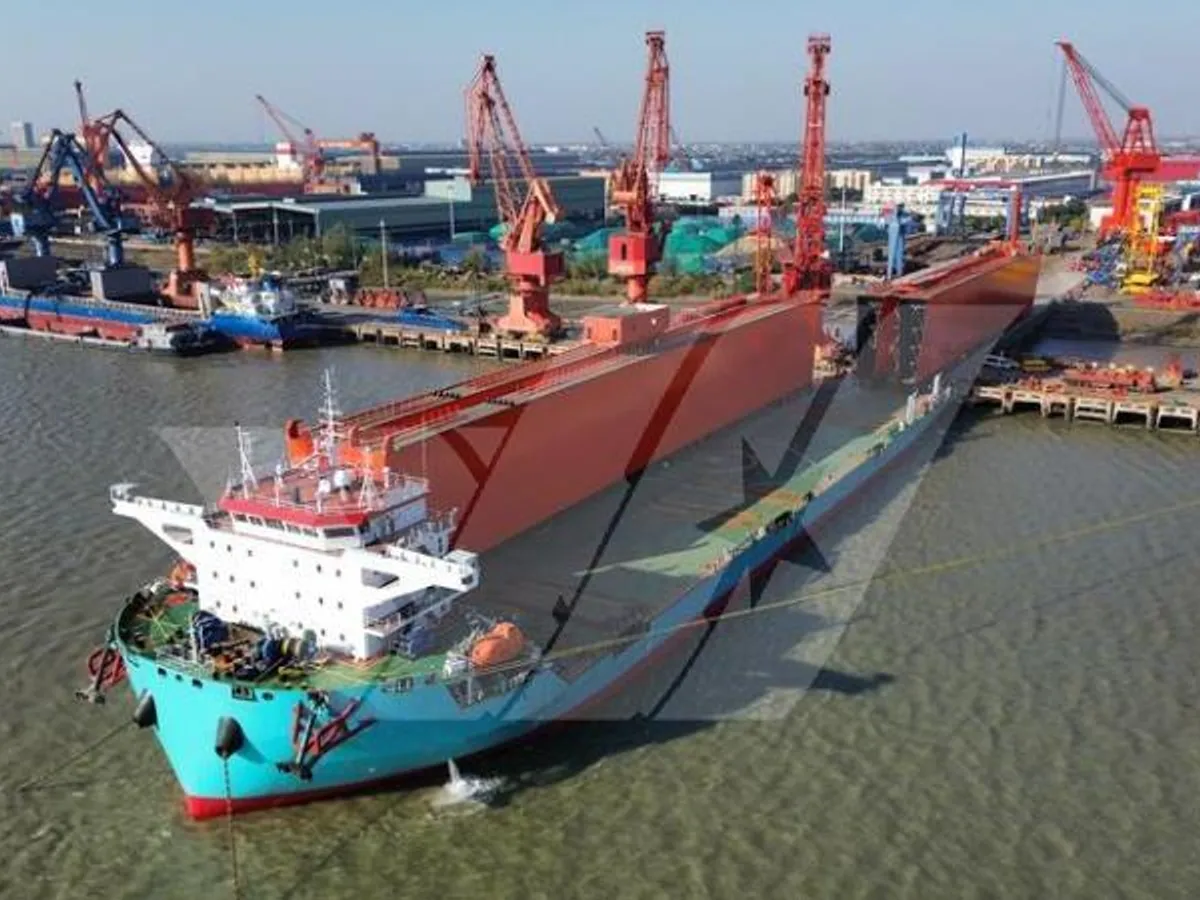 Dry cargo ship for sale
