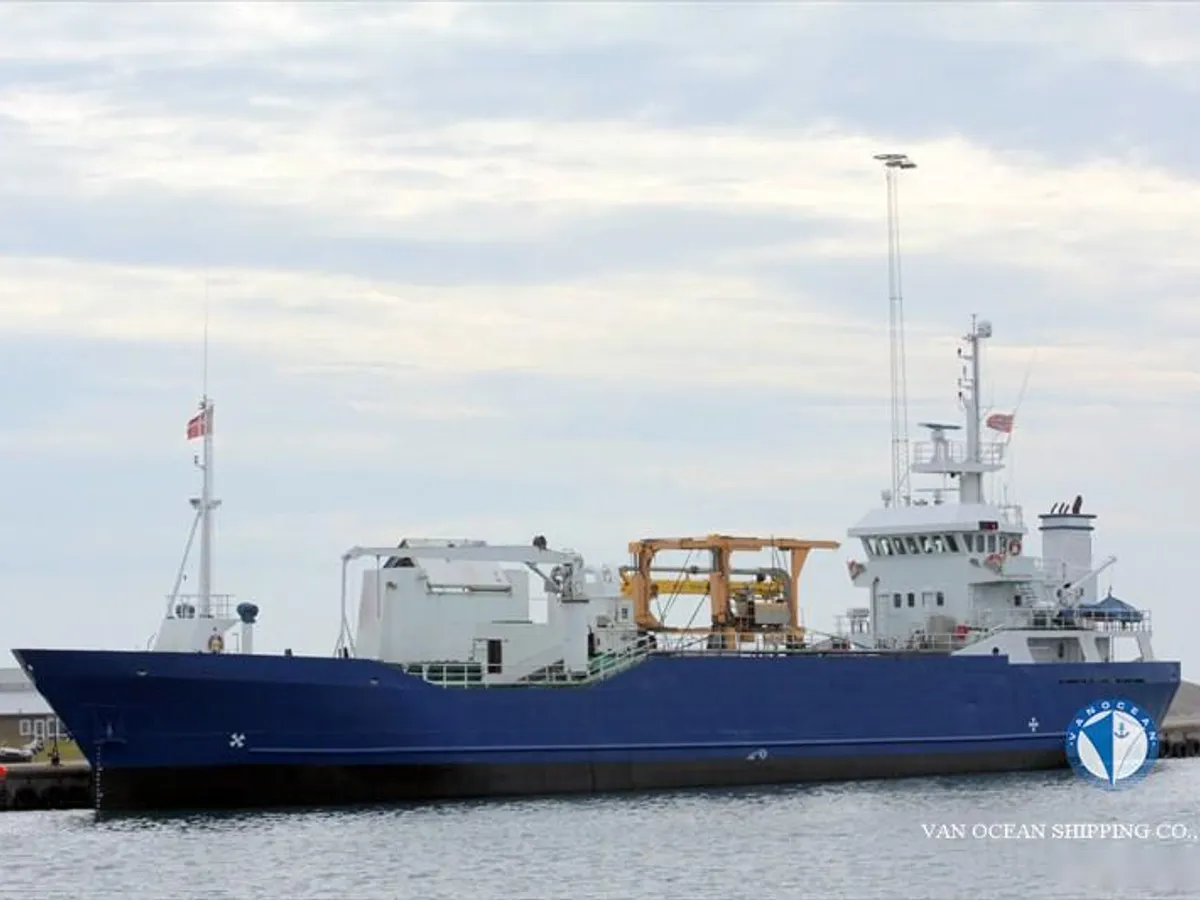 Reefer ship for sale