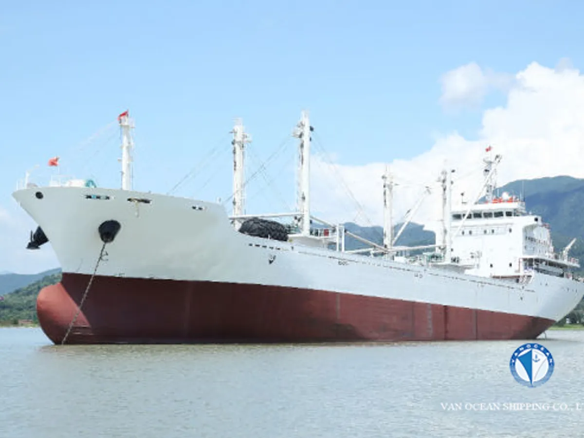 Reefer ship for sale