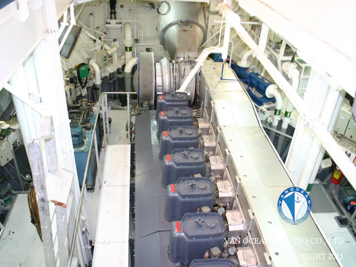 Oil/Chemical tanker for sale