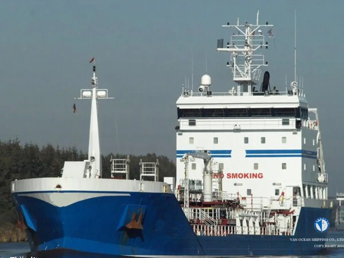Oil/Chemical tanker for sale