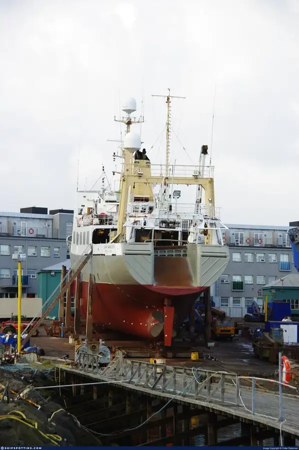 Research vessel for sale