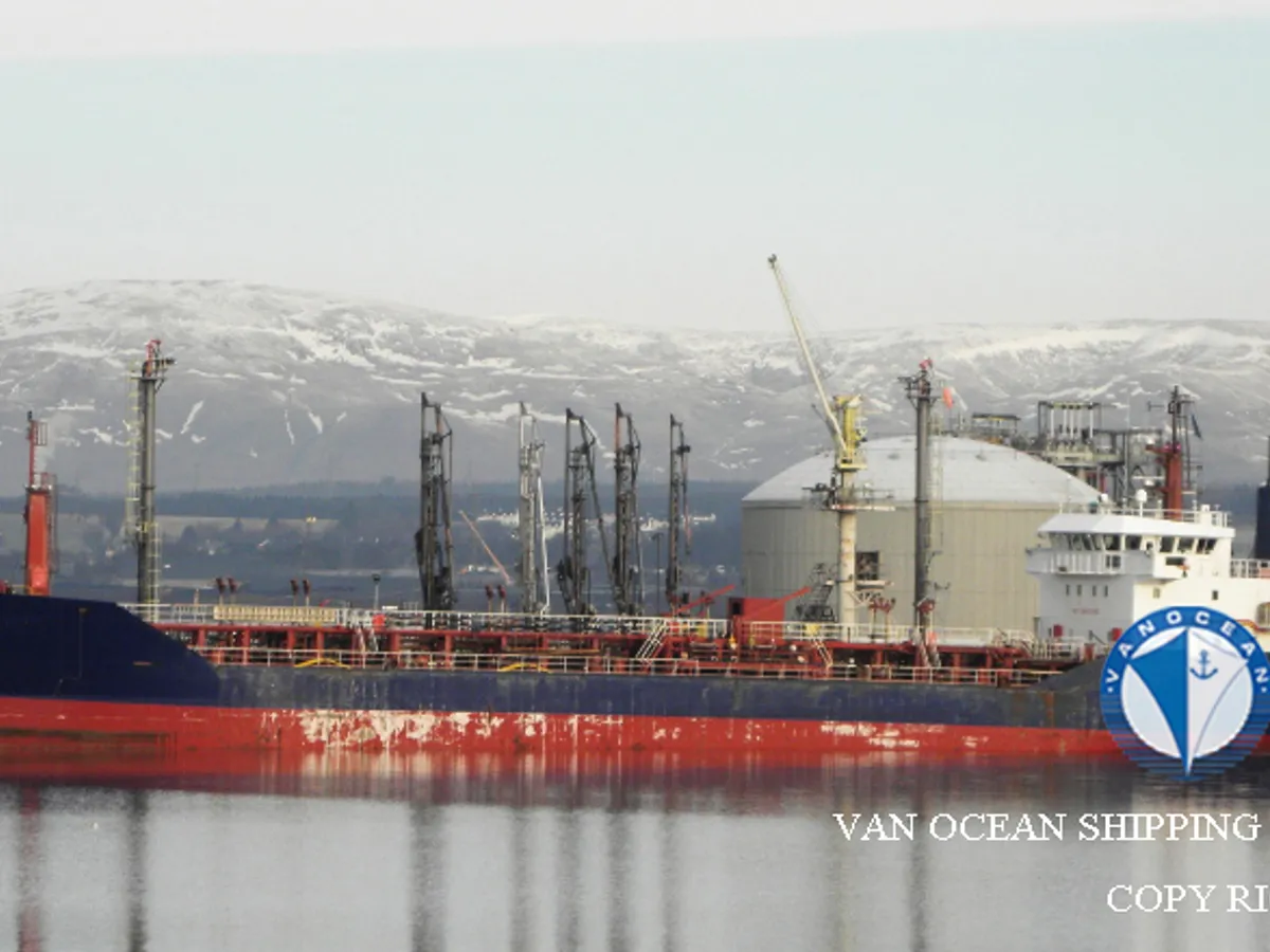 Oil/Chemical tanker for sale