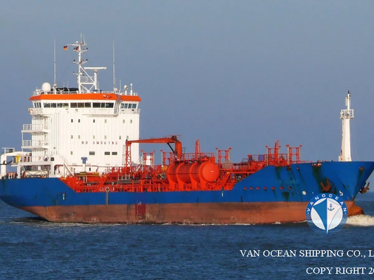 Oil/Chemical tanker for sale