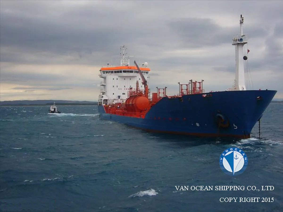 Oil/Chemical tanker for sale