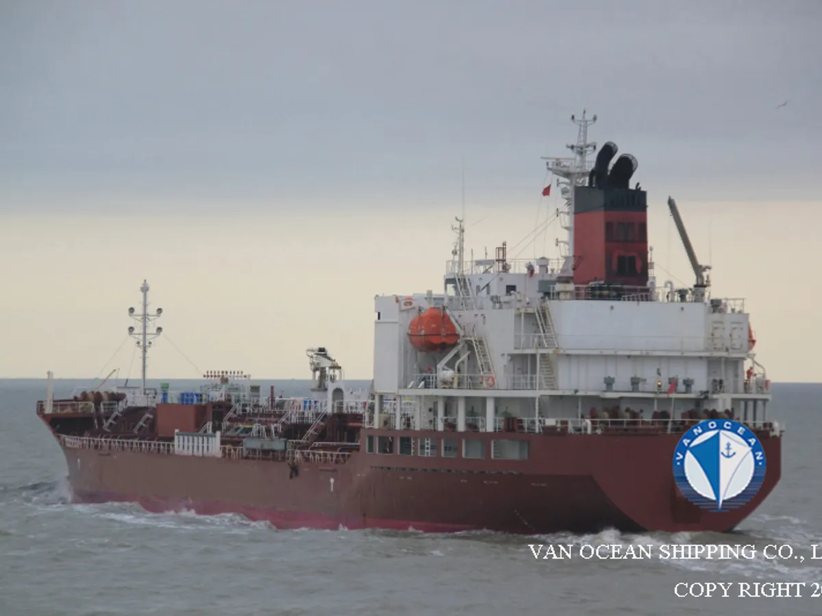 Oil/Chemical tanker for sale