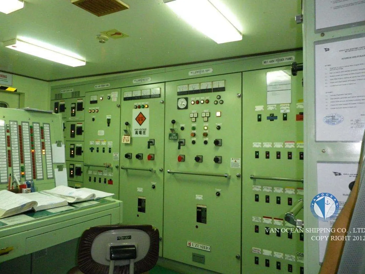 Oil/Chemical tanker for sale