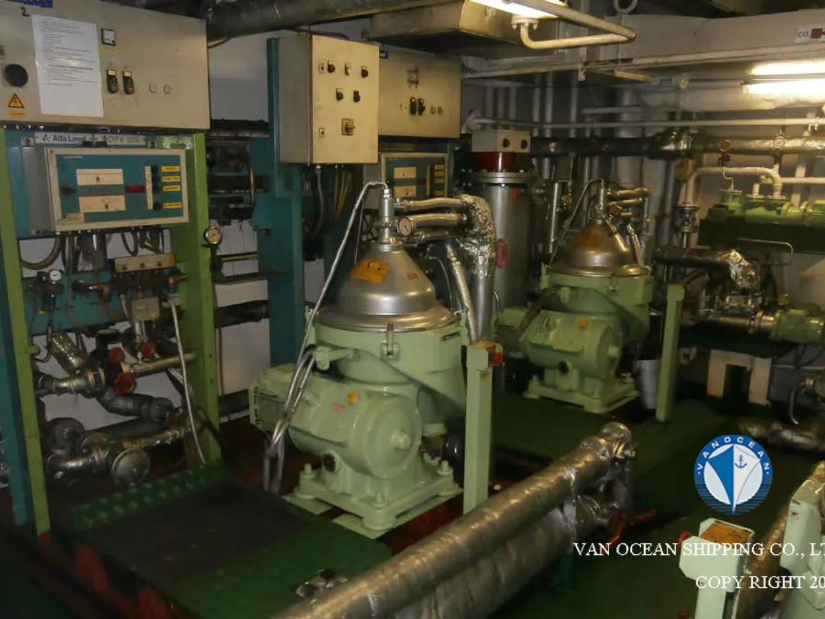 Oil/Chemical tanker for sale