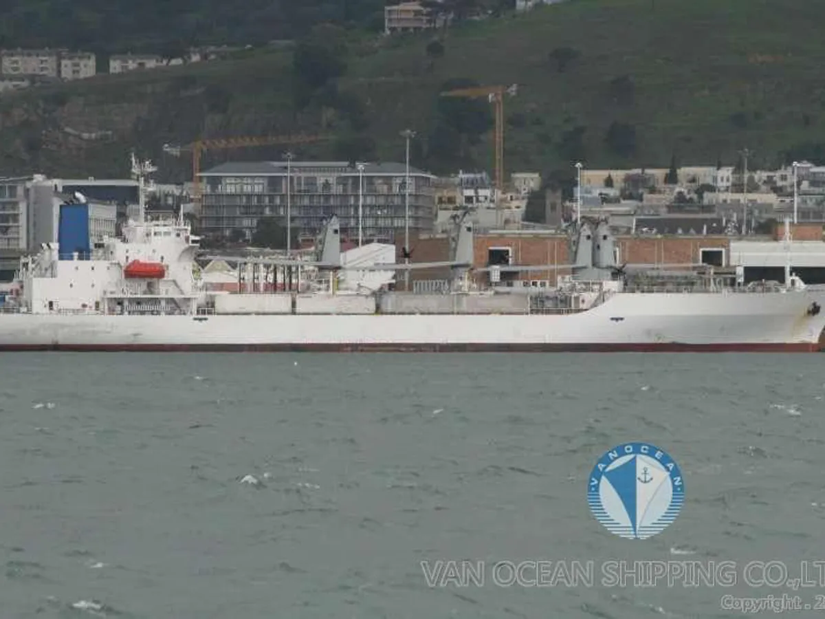 Oil/Chemical tanker for sale