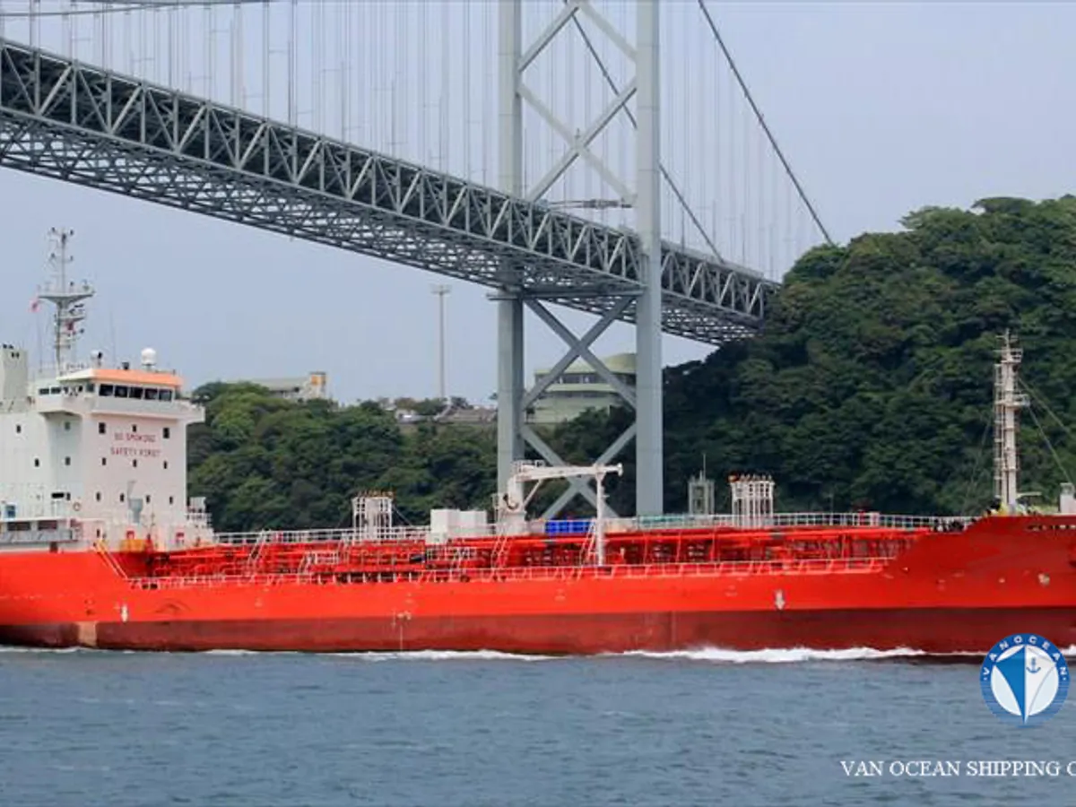 Oil/Chemical tanker for sale