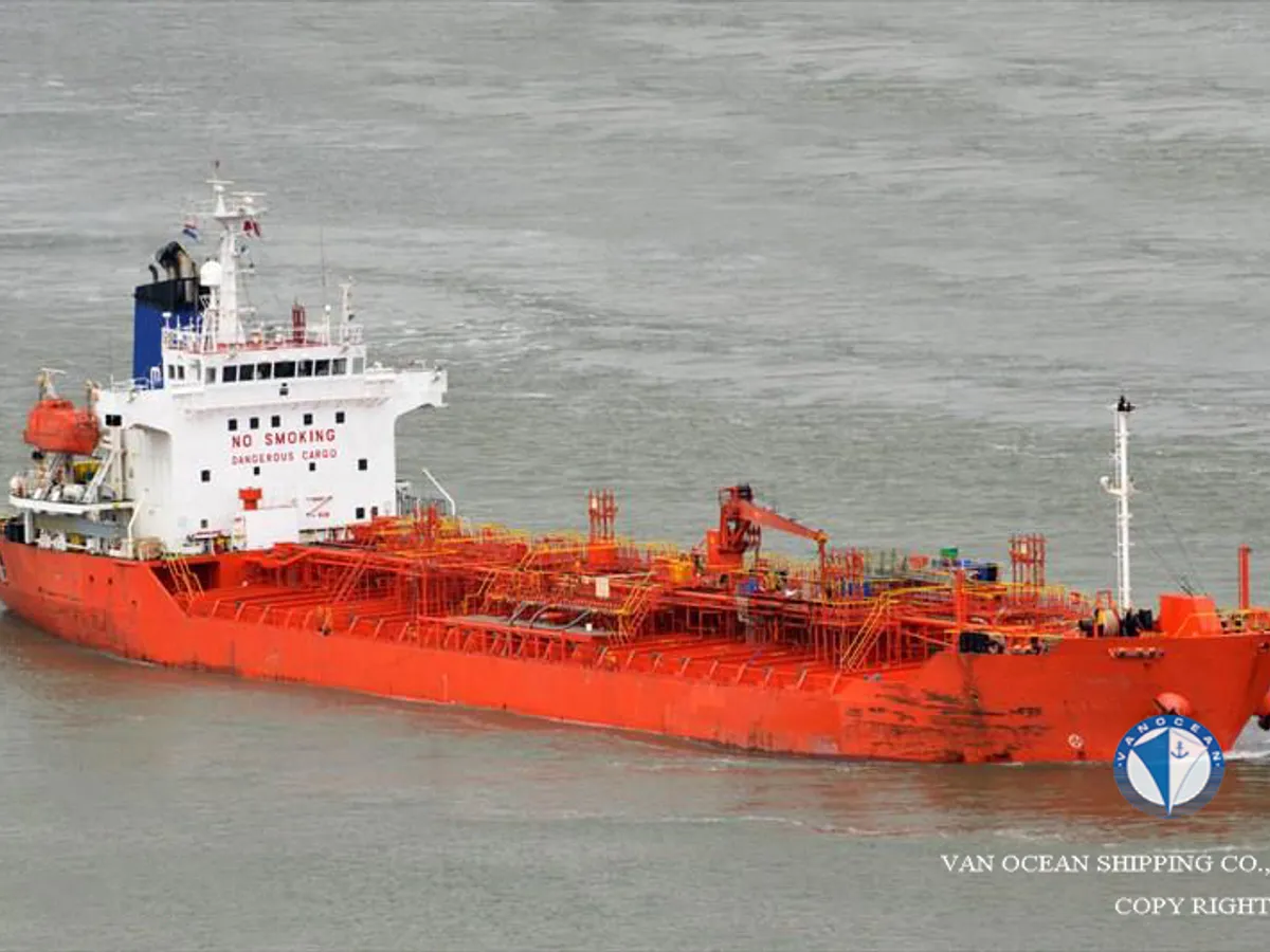 Oil/Chemical tanker for sale