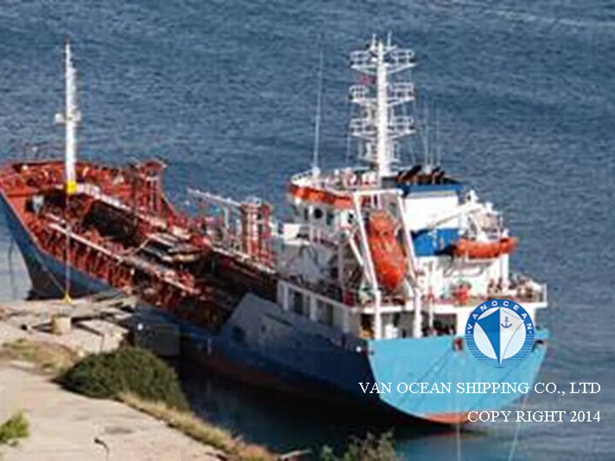 Oil/Chemical tanker for sale