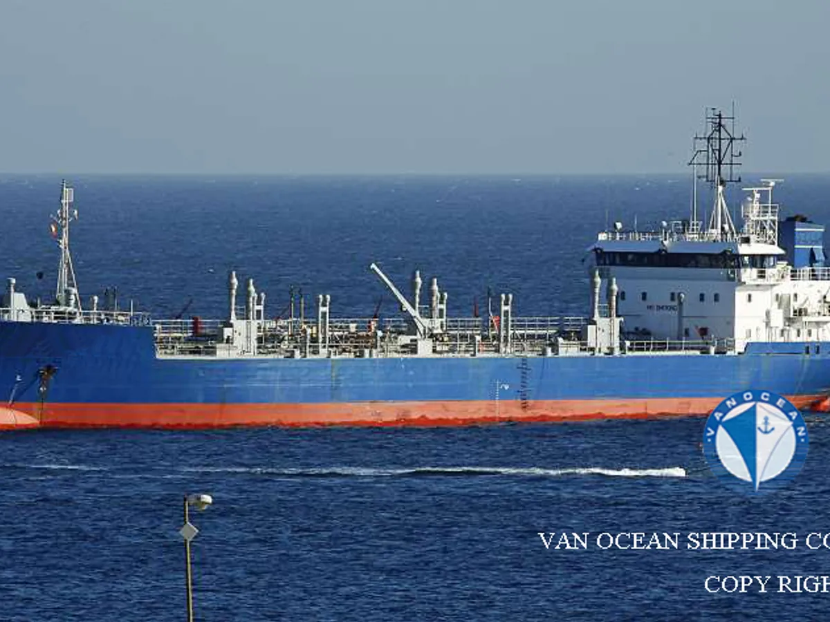 Oil/Chemical tanker for sale