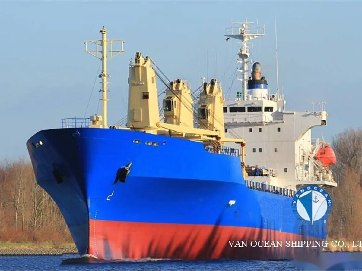 Reefer ship for sale