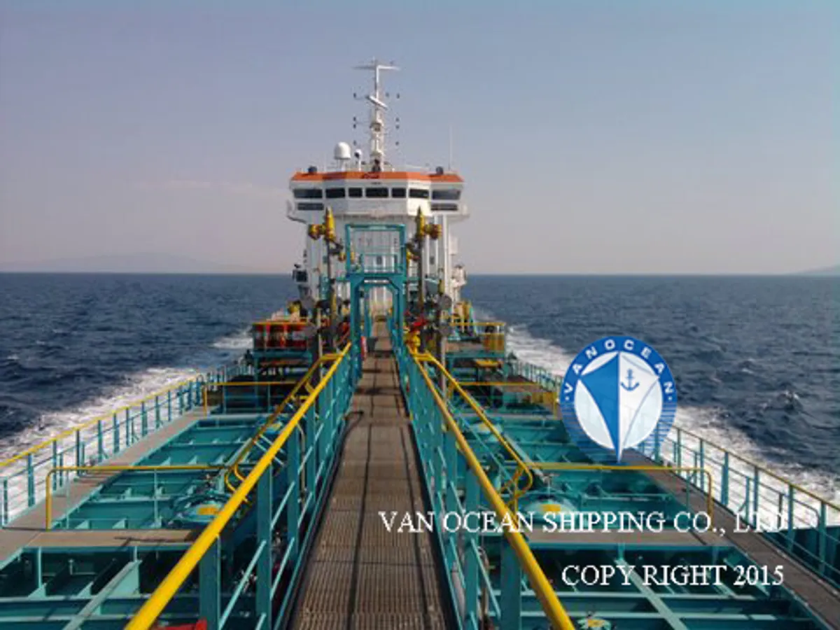 Oil/Chemical tanker for sale