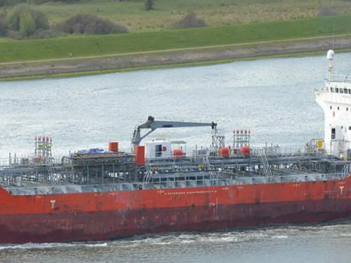 Oil/Chemical tanker for sale