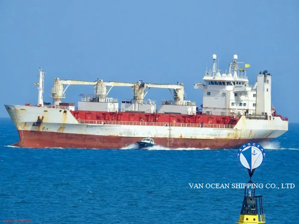 Reefer ship for sale