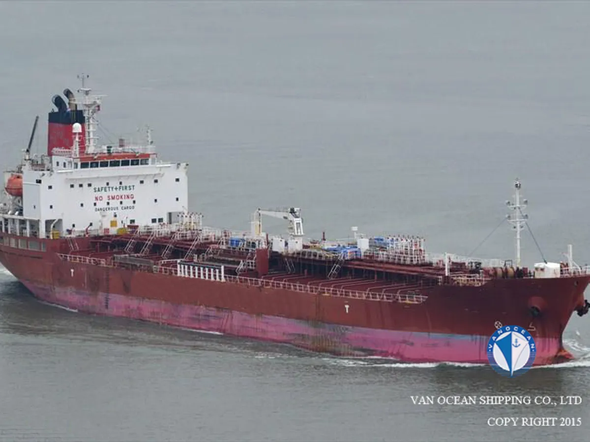 Oil/Chemical tanker for sale