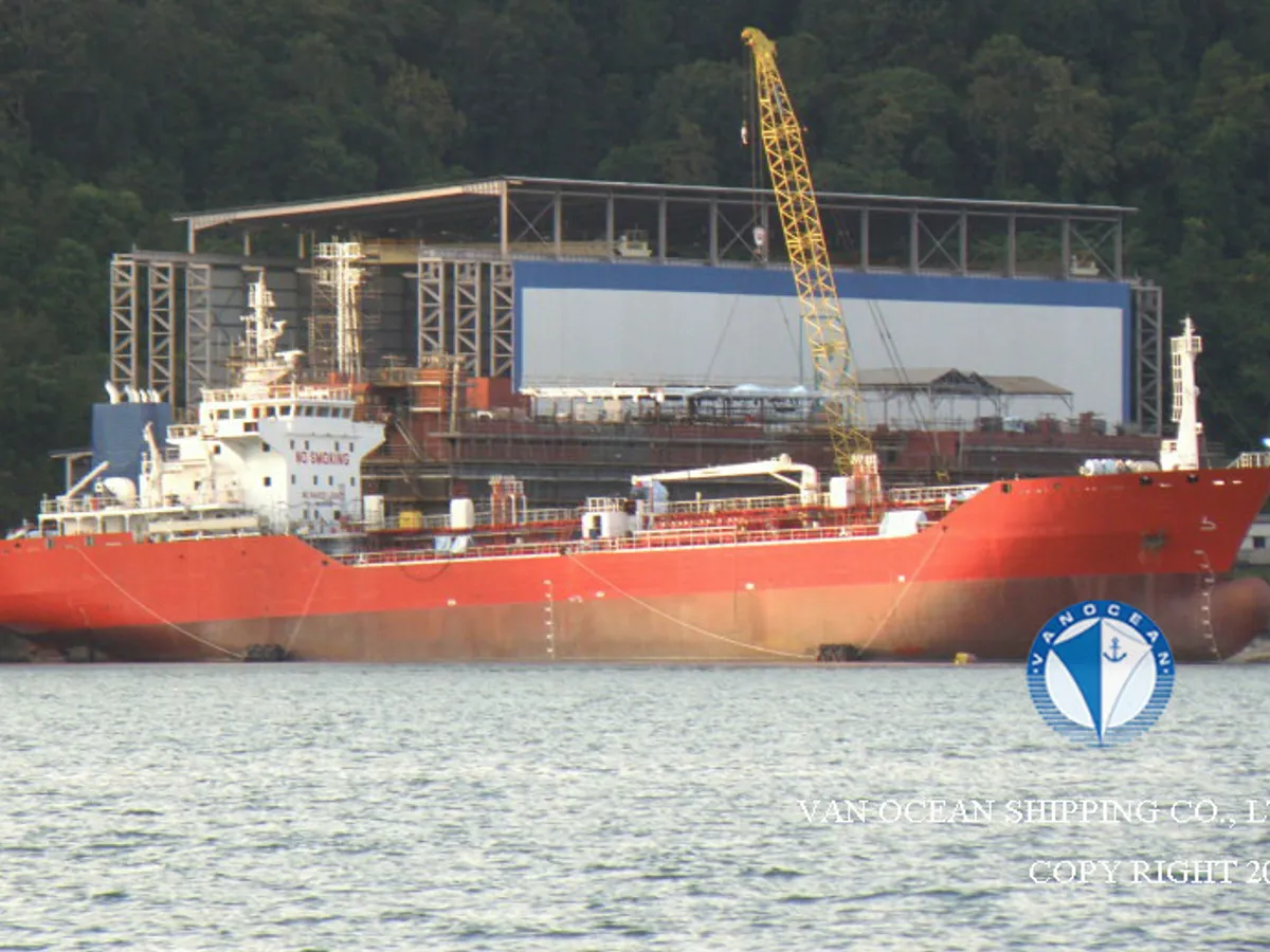 Oil/Chemical tanker for sale