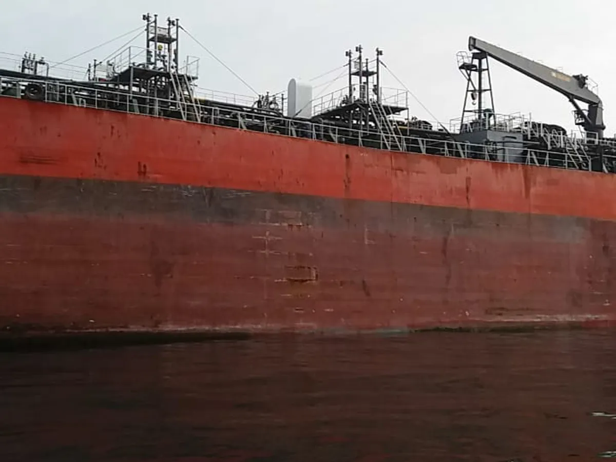 Oil/Chemical tanker for sale