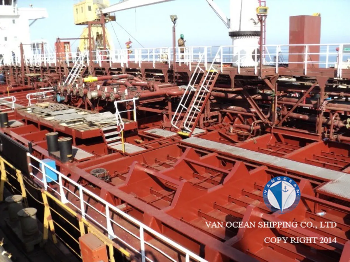 Oil/Chemical tanker for sale