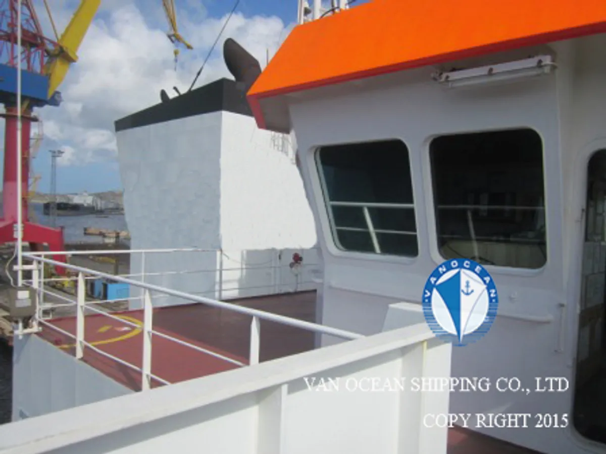 Oil/Chemical tanker for sale