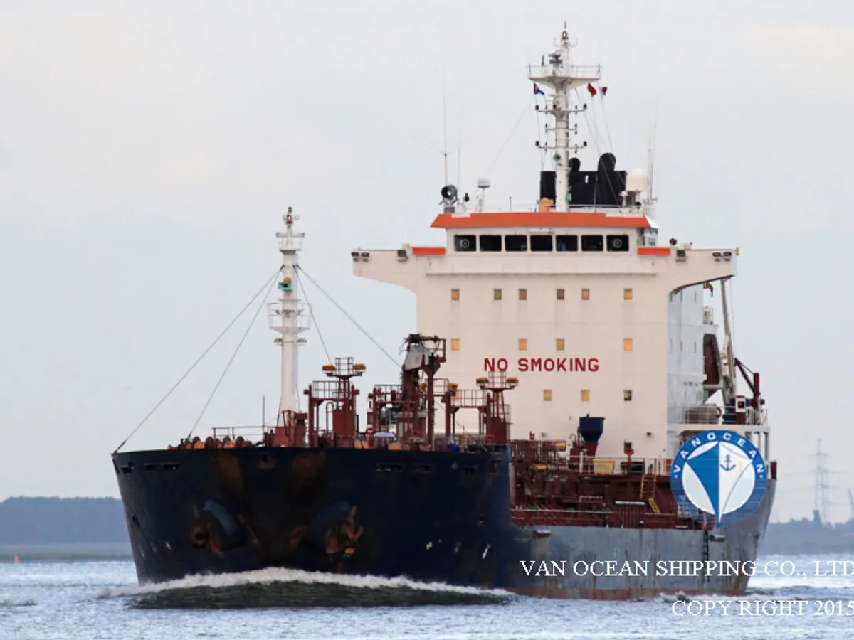 Oil/Chemical tanker for sale