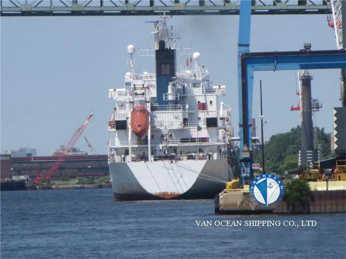 Reefer ship for sale