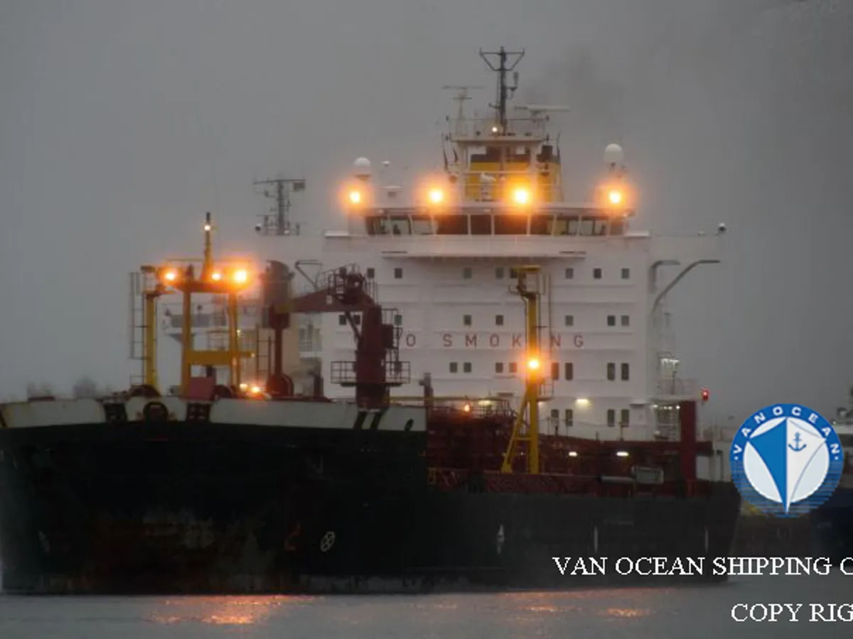 Oil/Chemical tanker for sale