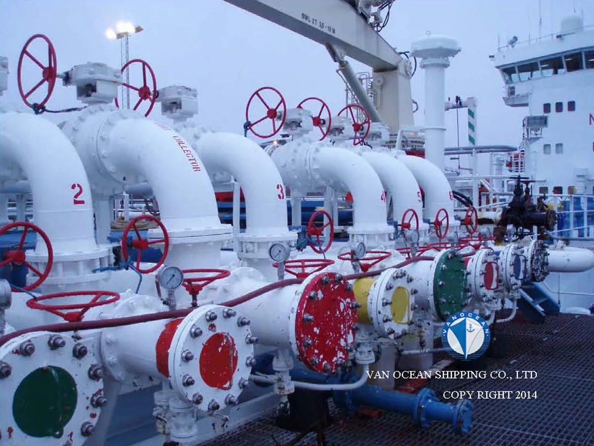 Oil/Chemical tanker for sale