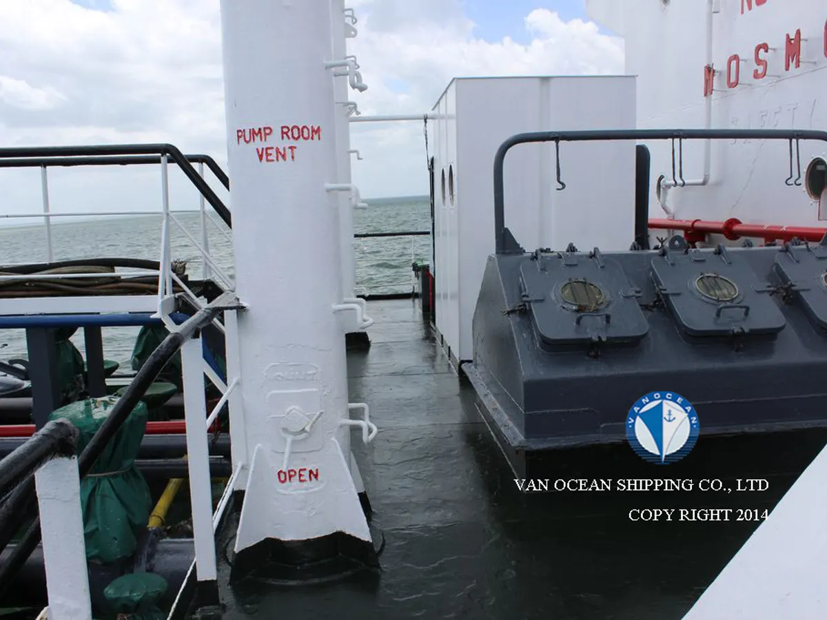 Oil/Chemical tanker for sale