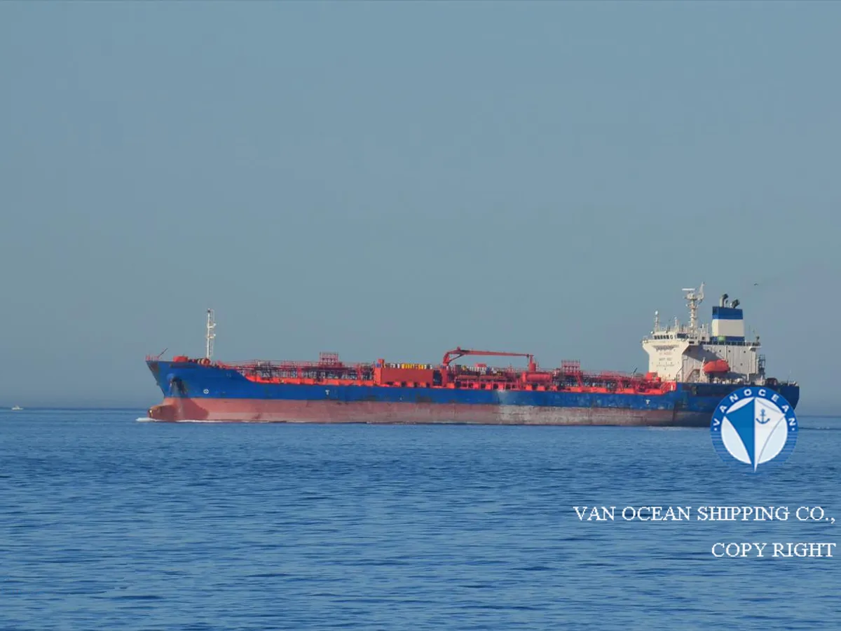 Oil/Chemical tanker for sale