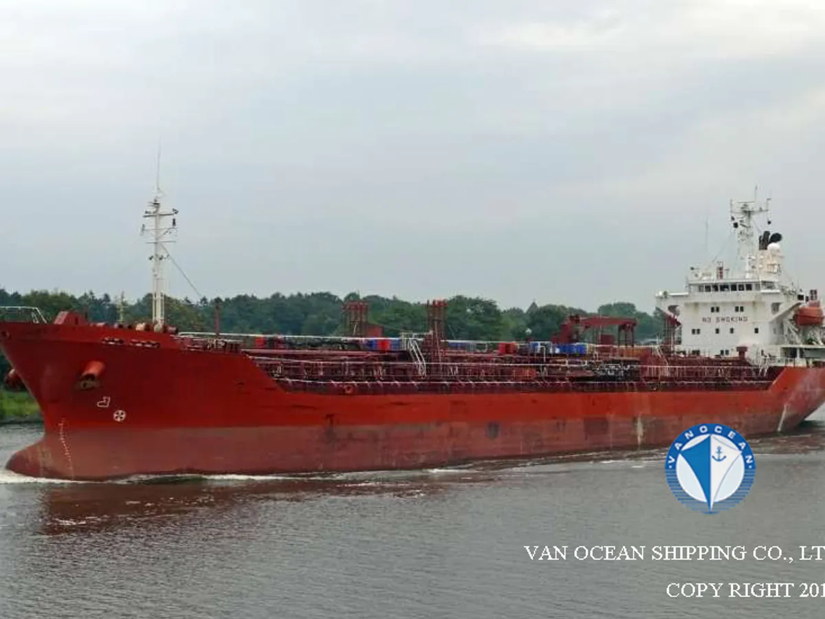 Oil/Chemical tanker for sale