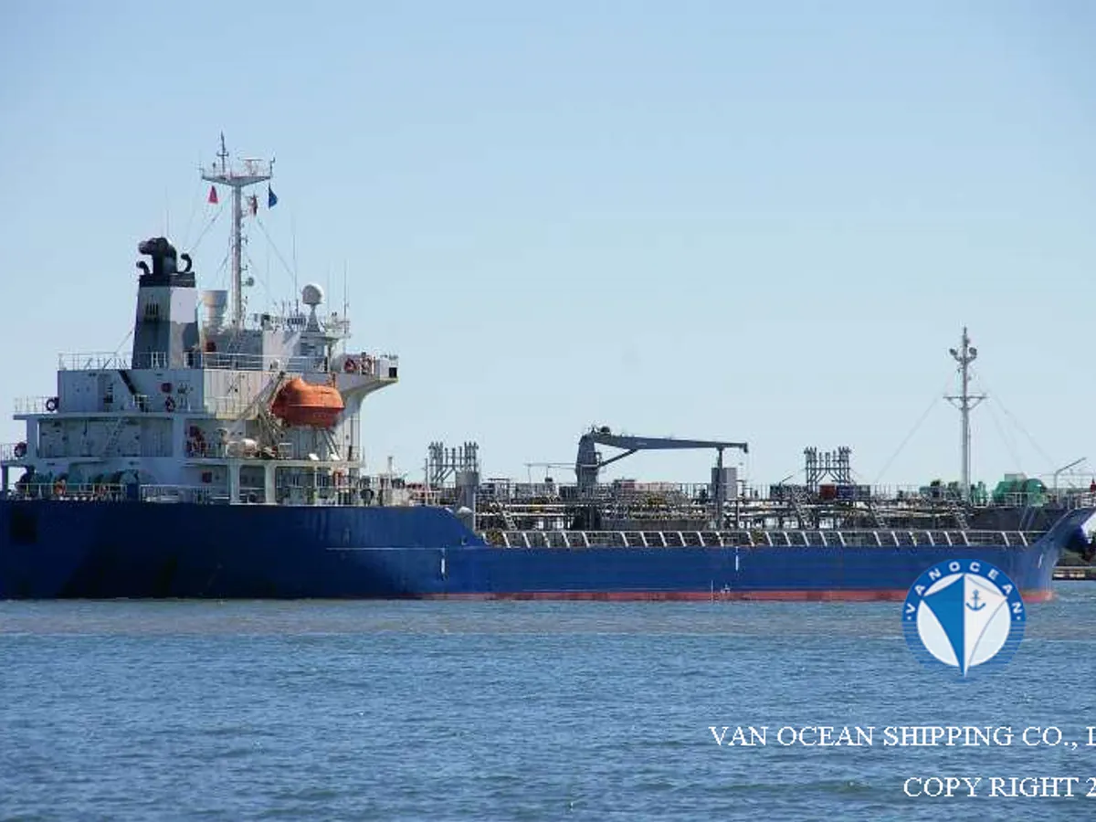 Oil/Chemical tanker for sale