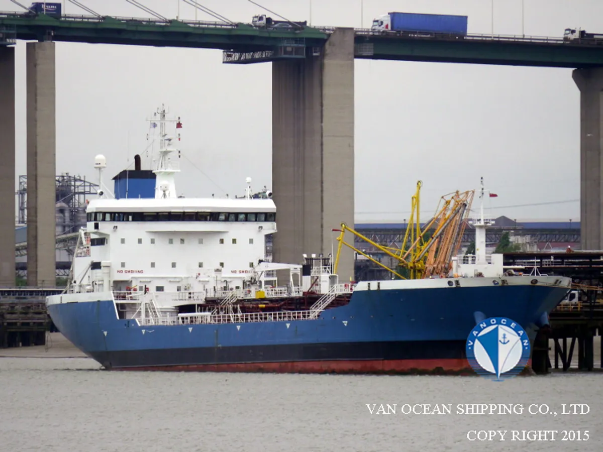 Oil/Chemical tanker for sale