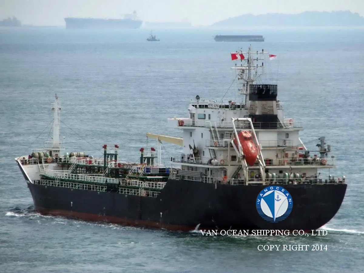 Oil/Chemical tanker for sale